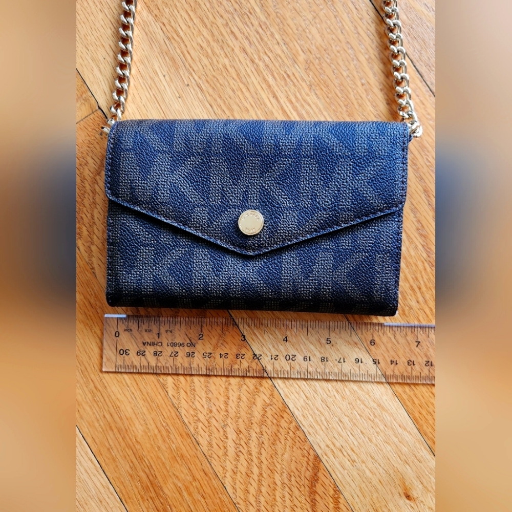 Michael Kors Clutch